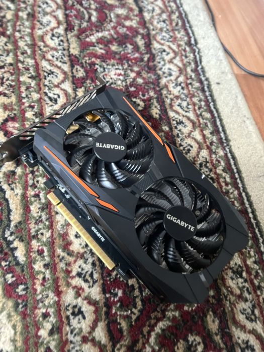 Видеокарта GTX 1050 2gb