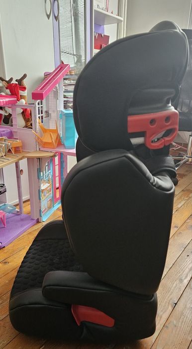 Столче за кола от 15 до 36кг