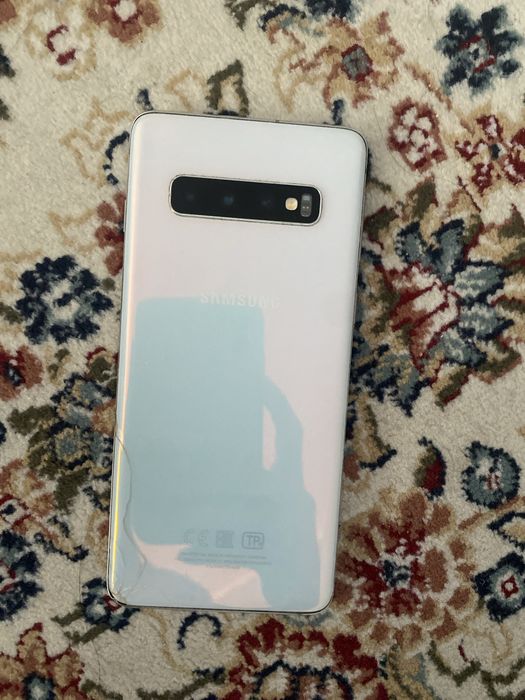 Samsung s 10lite состояно отлично