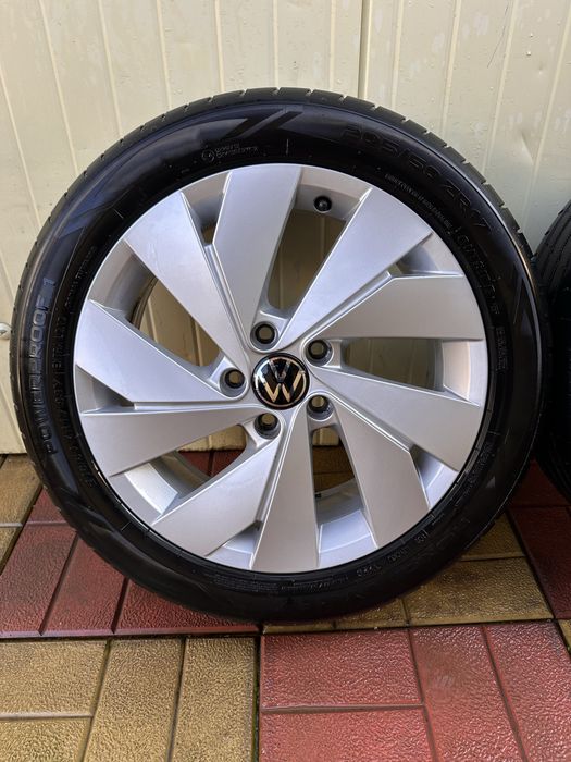Jante OEM Volkswagen Golf 8 5x112 R17
