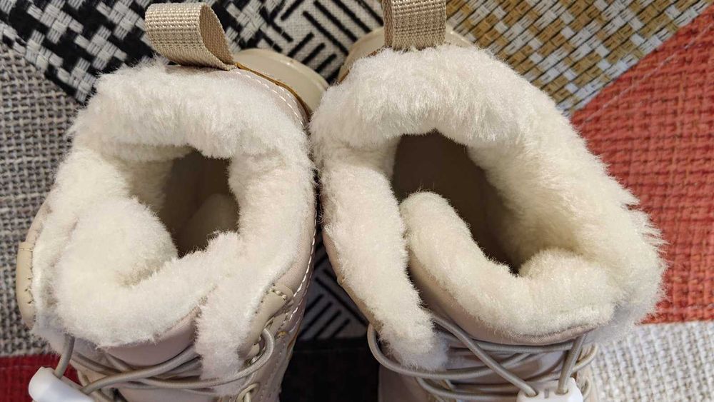 Нови детски зимни боти/обувки р-р 34