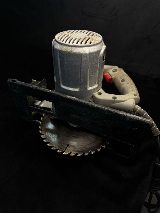 Пчелка Aktiv Lombard