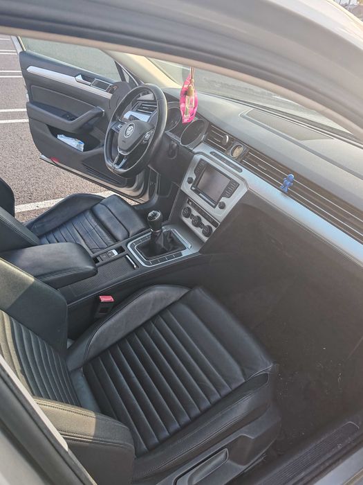 Vând VW Passat B8