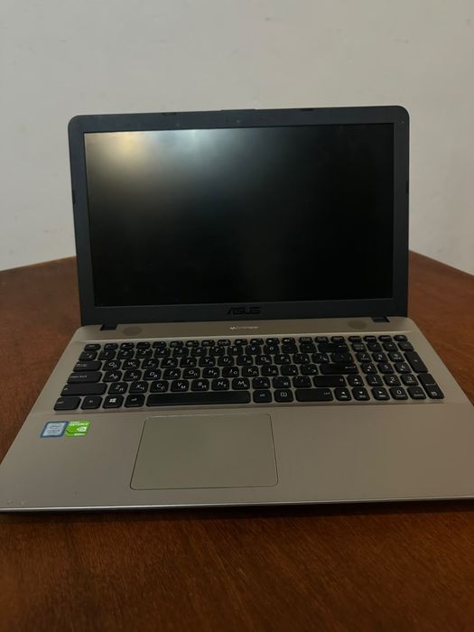 Ноутбук Asus i5 ,12 gb