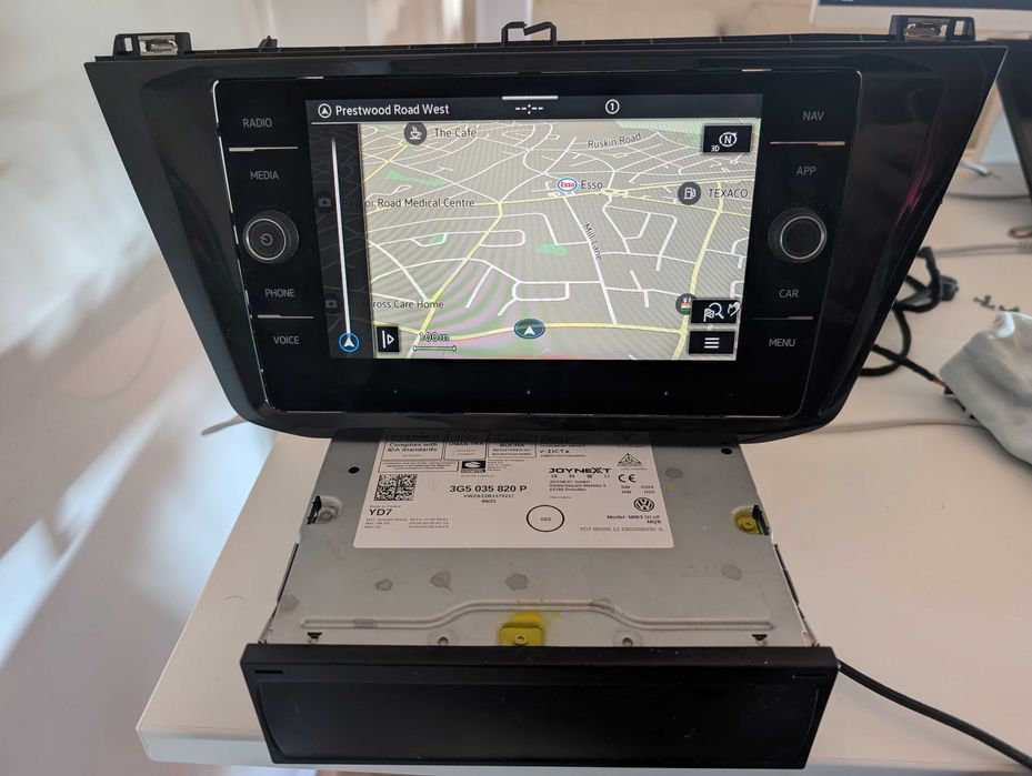 MIB3 Decodata Navigatie originala Passat Tiguan Volkswagen Golf mib2