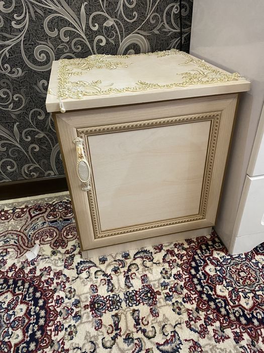 Mebel spalni sotiladi