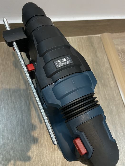 Impact Bosch Makita Dewalt 1/2 dtw300 dcf921 gds18-330