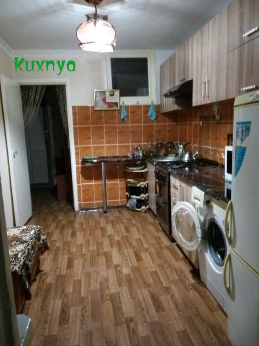 В районе ХАКИМИЯТА продается 2-х комнатная квартира!!!