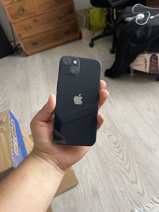 iPhone 13 128gb.
