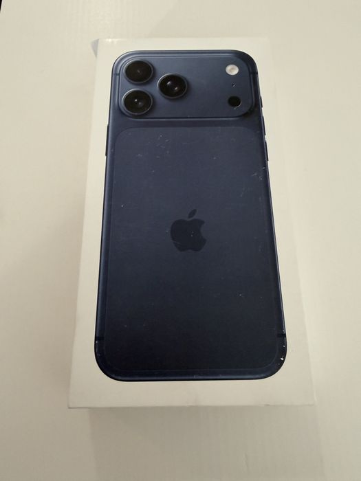 НАЛИЧНИ! Apple iPhone 17 Pro 256GB Cosmic Orange / Deep Blue / Silver