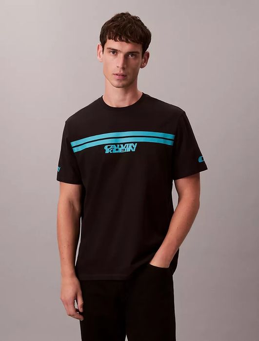 Футболка от Calvin Klein