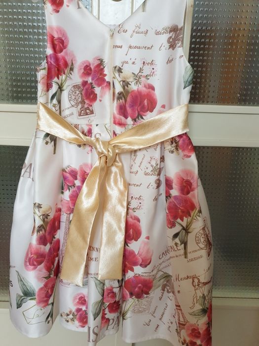 Официални детски роклички до 134 размер