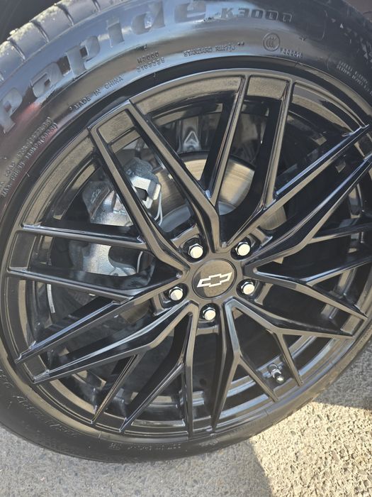 Срочно продам диски с резиной в комлекте