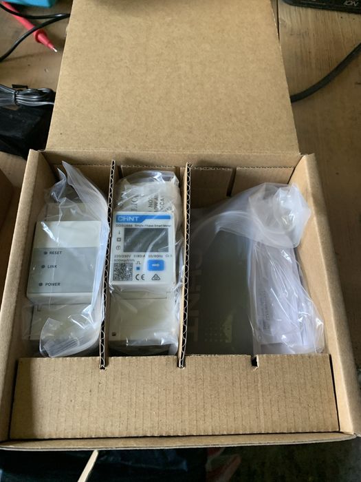 Мрежов 8KW монофазен инвертор R5-8K-S2-15 на 5месеца работа в гаранция