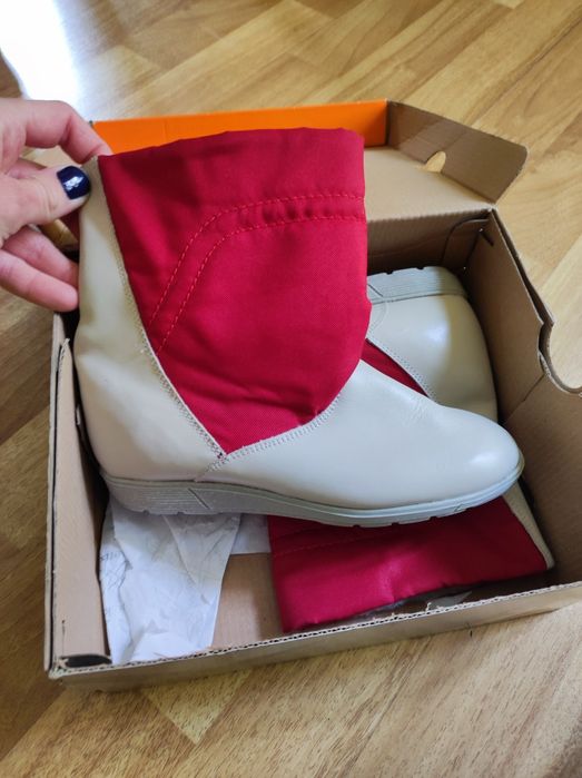 Детски боти и ботуши