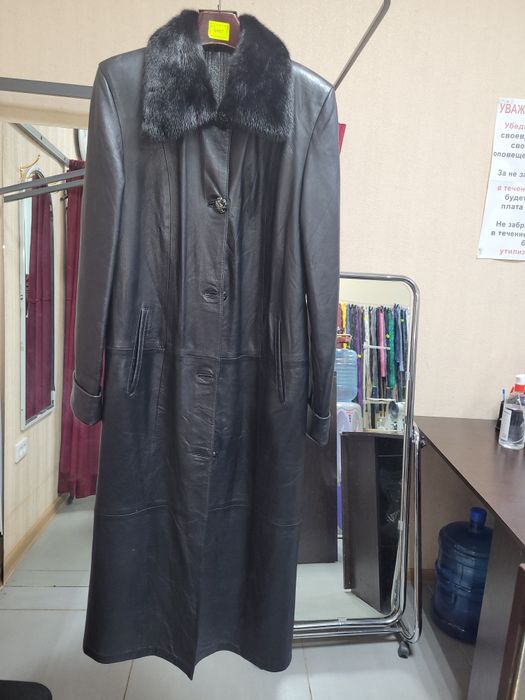 Продам кожанный плащь