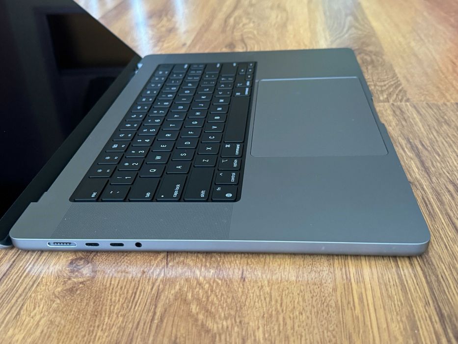16' Apple MacBook Pro M1 MAX 2021 Space Grey 64GB RAM/1TB SSD/Бат 12ч
