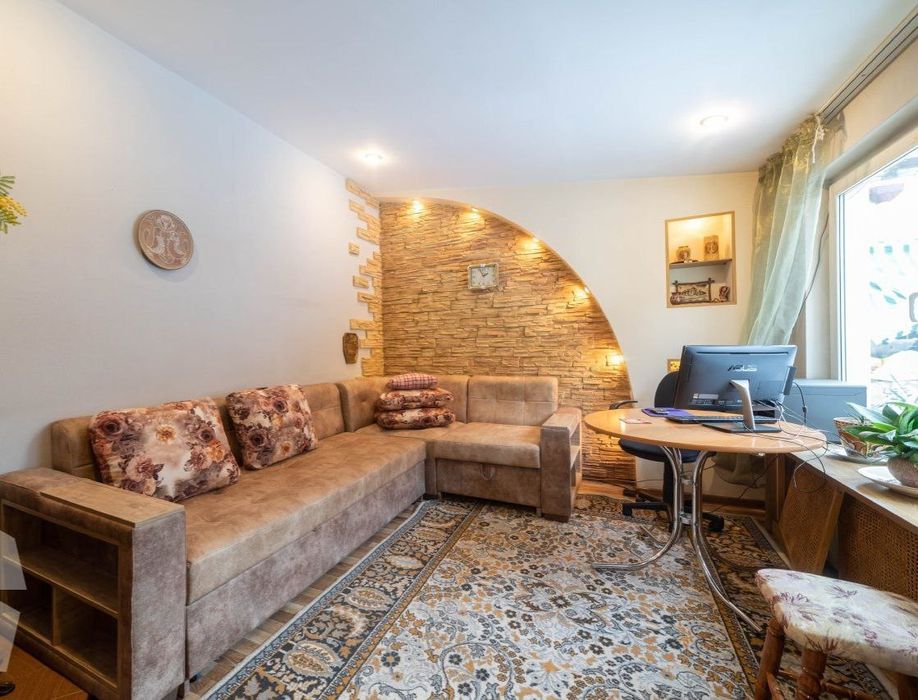 Дом 4,3 сотки в Бадамзаре — под гостиницу / гостевой дом