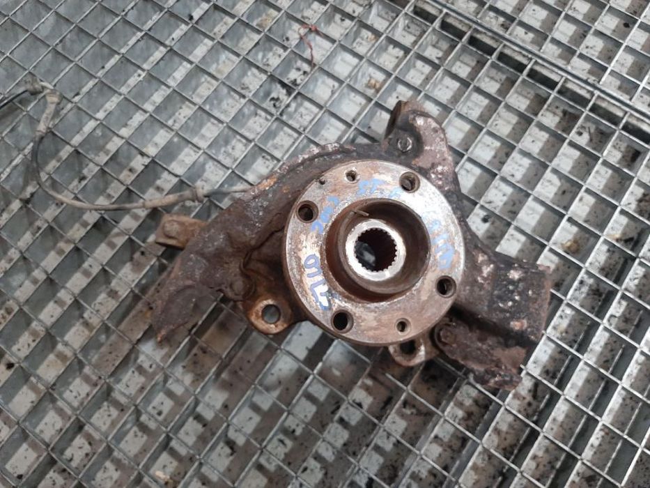 fuzeta stanga fata 1.9 jtd  fiat stilo