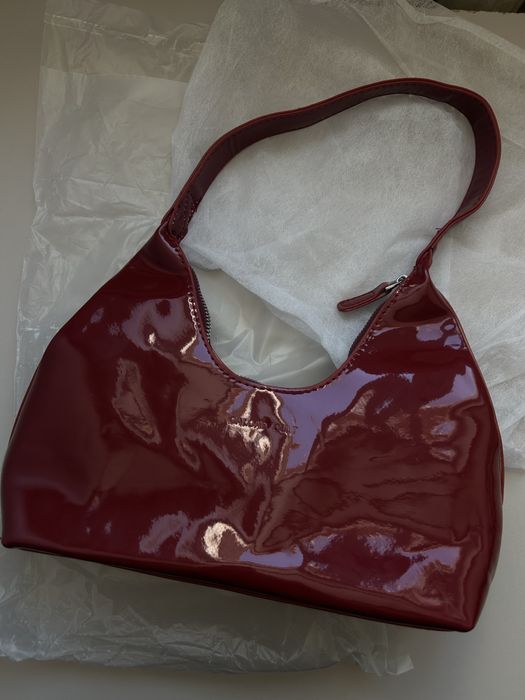 Сумка красная новая