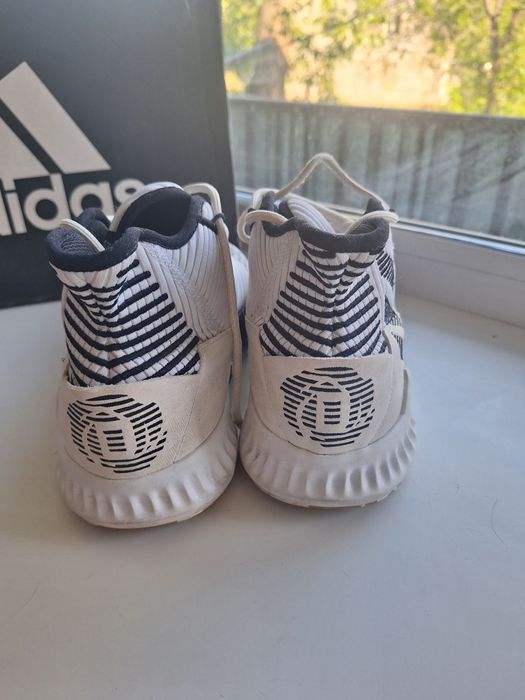 Кроссовки adidas мужские