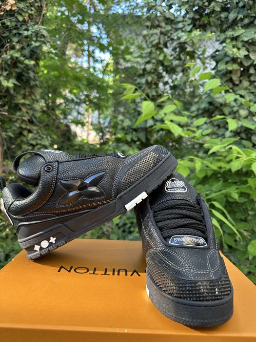 Lv  skates full black