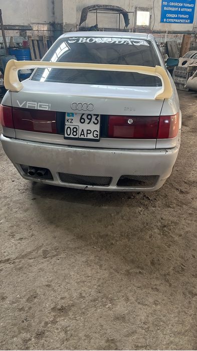 Продам ауди 80 b4