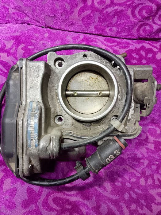 Продается дроссельная заслонка