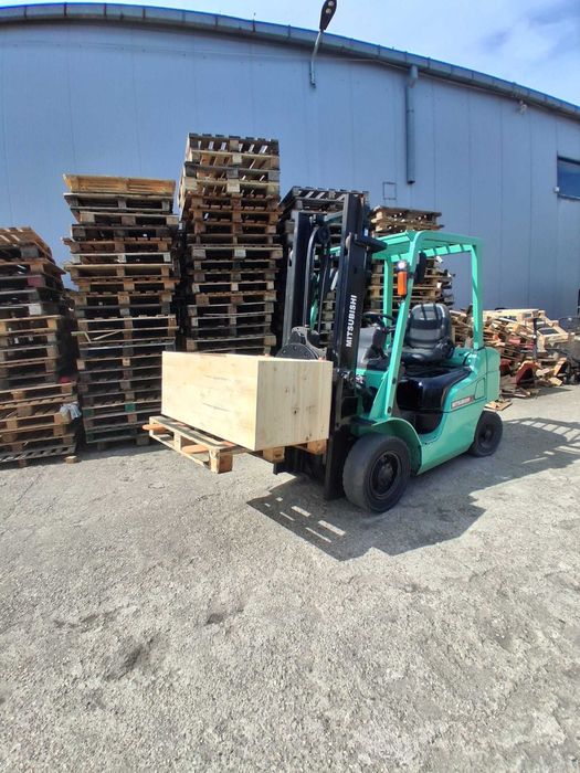 motostivuitor cu rotator stivuitor cu rasturnator