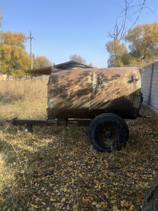 Прицеп цистерна в отдичном состоянии
