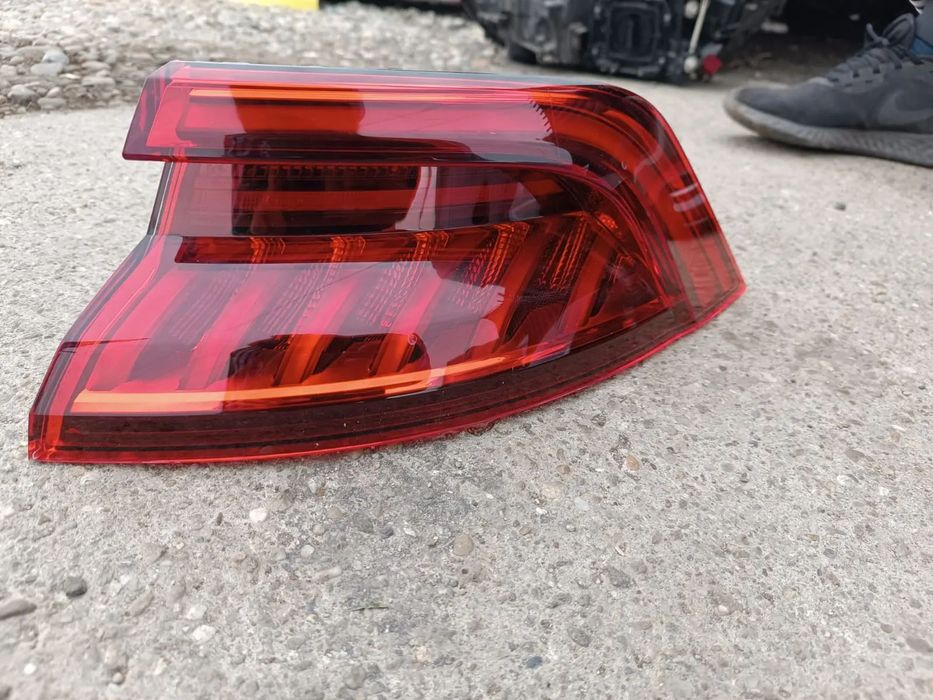 STOP/LAMPA AUDI Q8