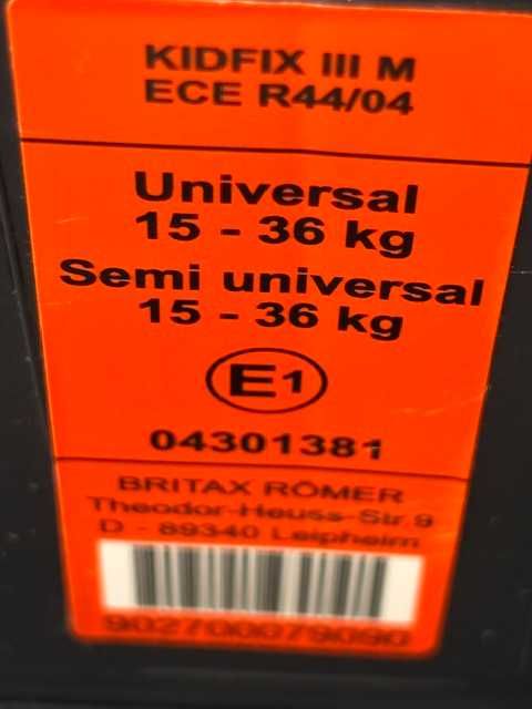 Scaun masina Britax Römer KIDFIX III, marime M (12 ani/ 36kg), folosit de un singur copil - stare excelenta!