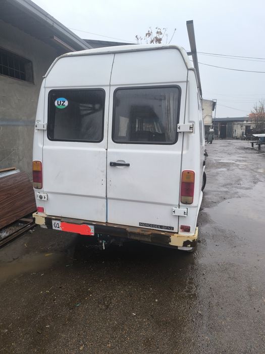 Мерседес 208D Mercedes Benz 208D
