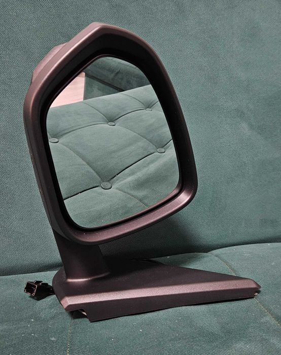 Зеркало электрическое на Рено Дастер 2021