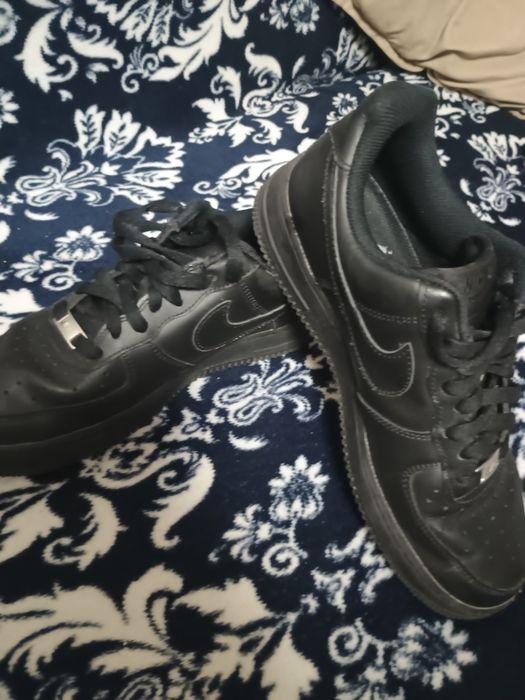 De vânzare adidași