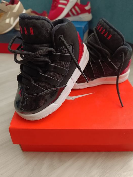 Кецове Nike Jordan 22номер