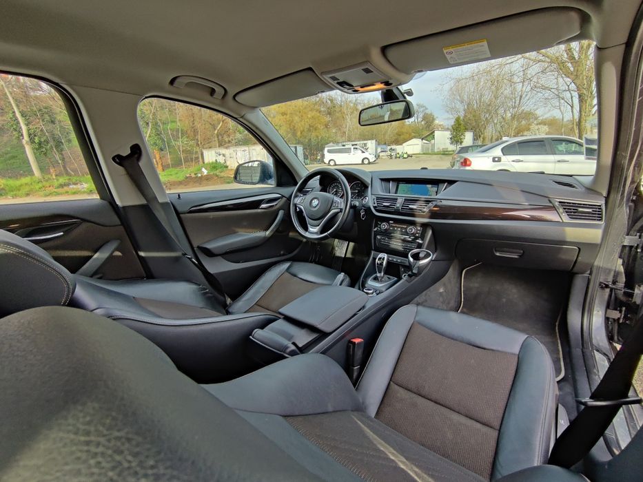 BMW X1/2.0D-184Cp/XDrive/XLine/Automata/Bixenon/cameră-Schimb auto