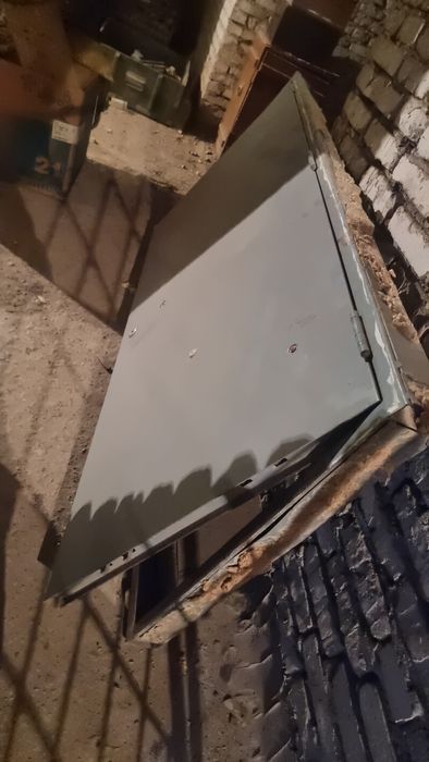 Дверь металлическая