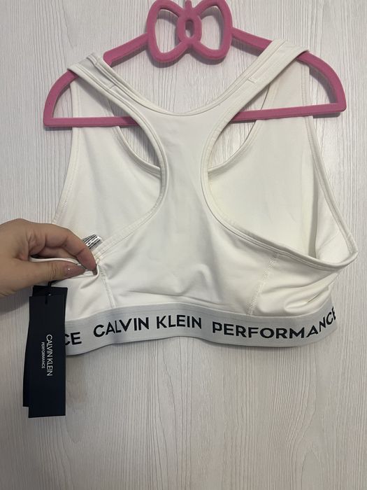 Бюстие Calvin klein performance