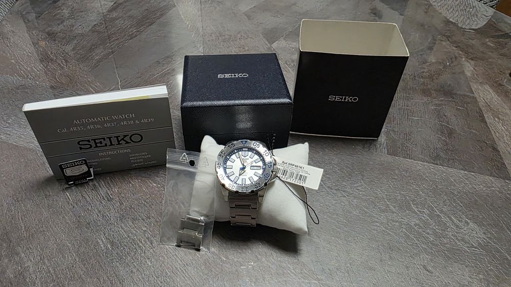 Seiko 5 Sports "Baby Ice Monster"