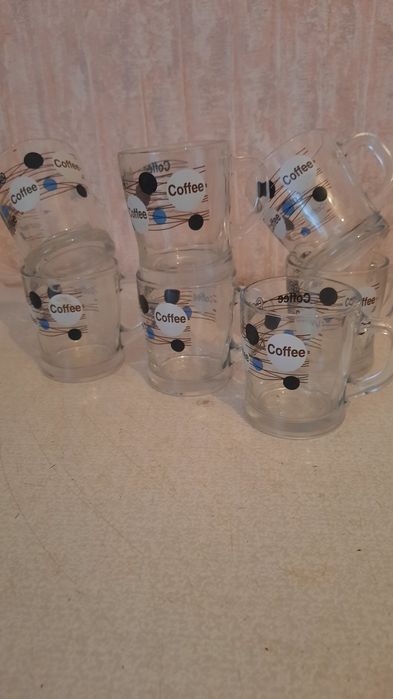 Бокалы для напитков.