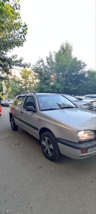 Продам фольцваген гольф 1995 года