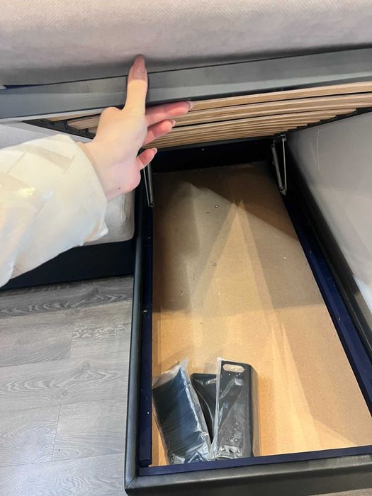 Ъглов диван с функция сън и място за съхранение