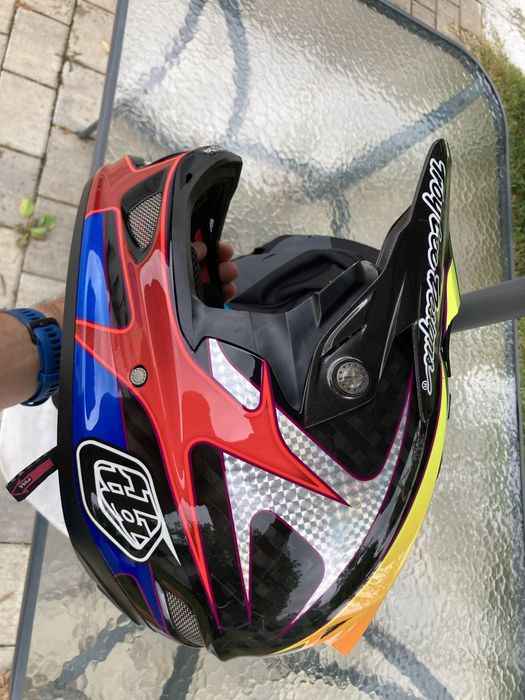 Casca DH Troy Lee Designs TLD D3 carbon