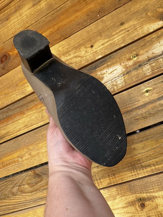 Продам б/у ботинки