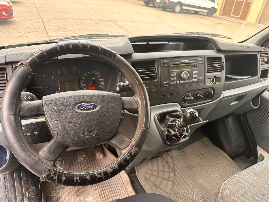 FORD TRANSIT caroserie inchisa