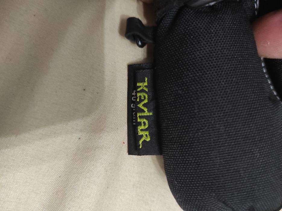 Mănuși moto din piele și kevlar