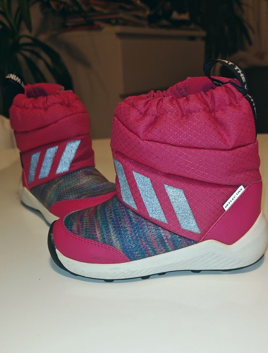 Ghete cizme ADIDAS mărimea 24 RAPIDASNOW BTW I copilul