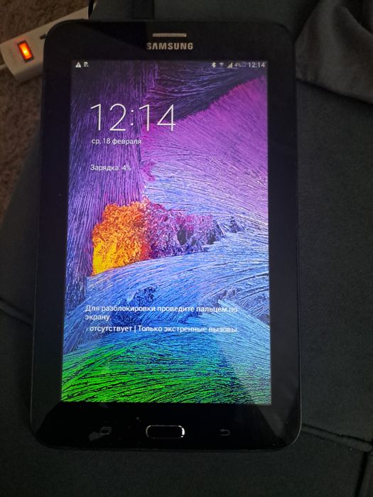 Продам планшет Самсунг Таб 3 лайт ,  20000 тенге