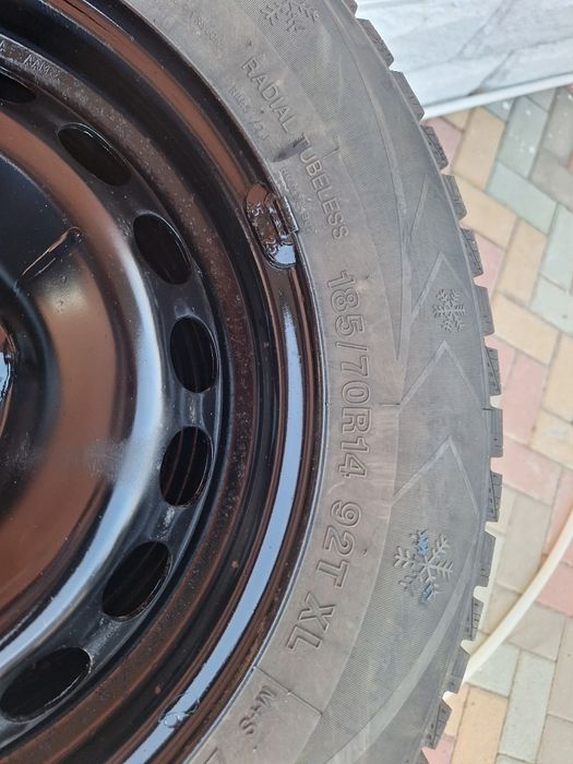 Продам шины с дисками R14, 185/70, 4штук